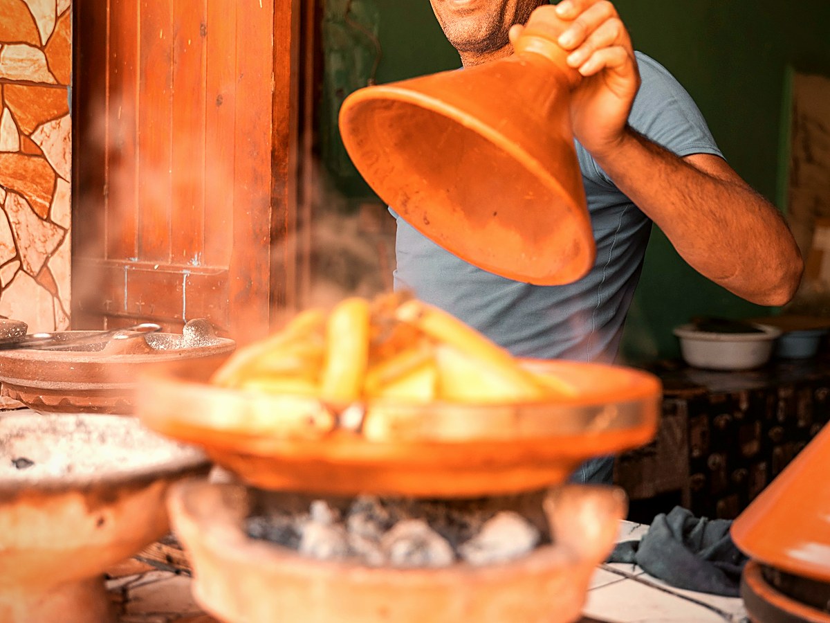 Tajine d'agneau aux pruneaux et amandes